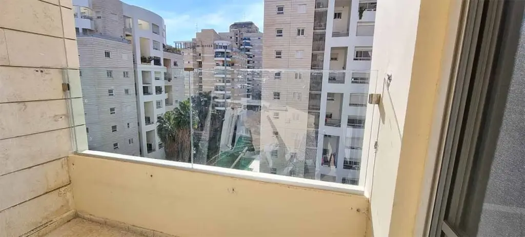 גלאסיקו - עבודות זכוכית
